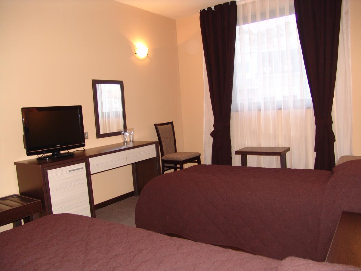 Hotel Lovech Exterior photo